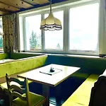 Hostel Mountain &