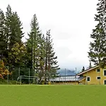 Hostel Mountain & *