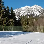 Mountain & Hostel *