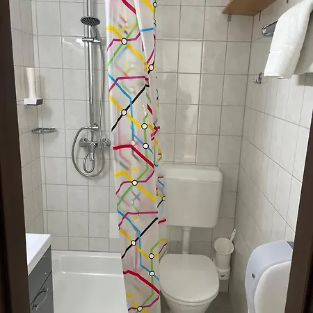 Mountain & Ostello *