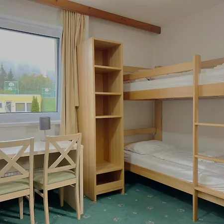 Hostal Mountain *