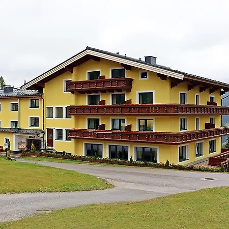 Hostel Mountain & *