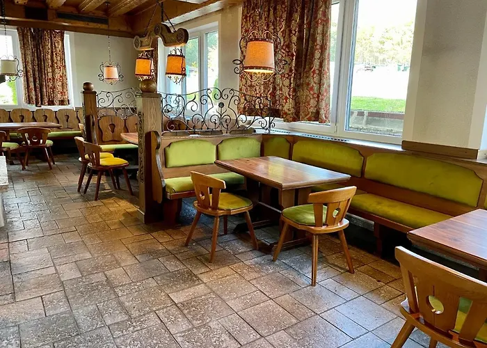 Mountain & Ostello *