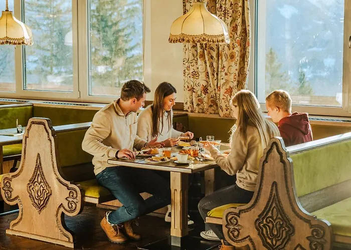 Mountain & 호스텔 *