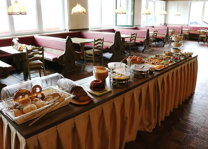 Mountain Hotel&hostel