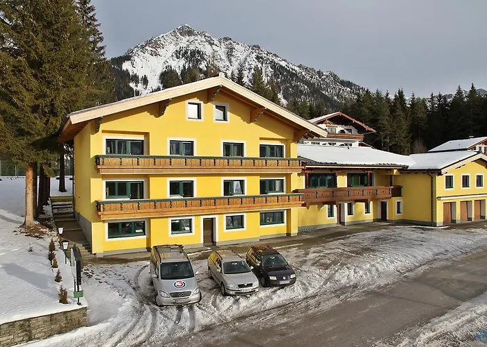 Mountain Hotel&hostel Ramsau am Dachstein
