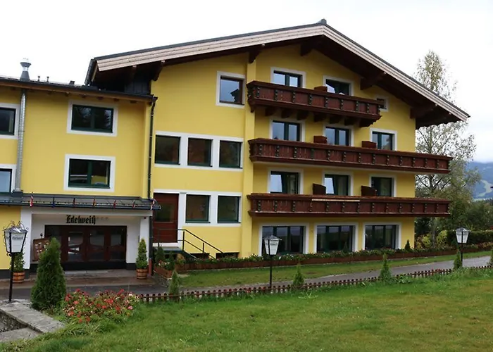 Mountain & Ostello *