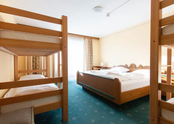 Hostel Mountain Hotel&hostel *