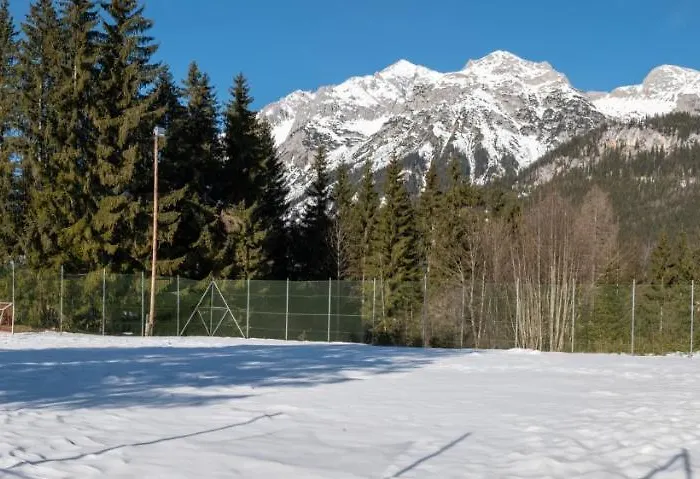 Mountain & Ostello *